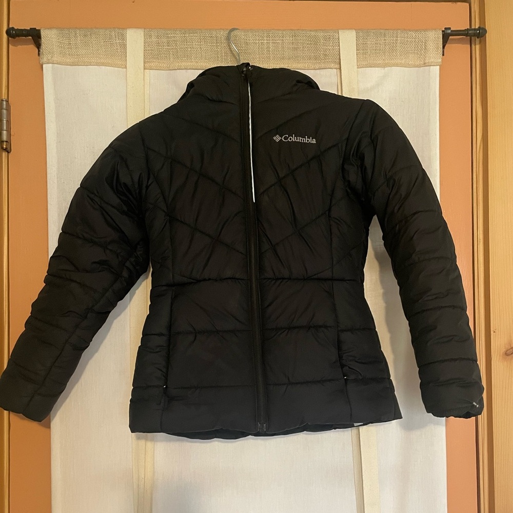 Girls size small  (7/8) Columbia puffer jacket
